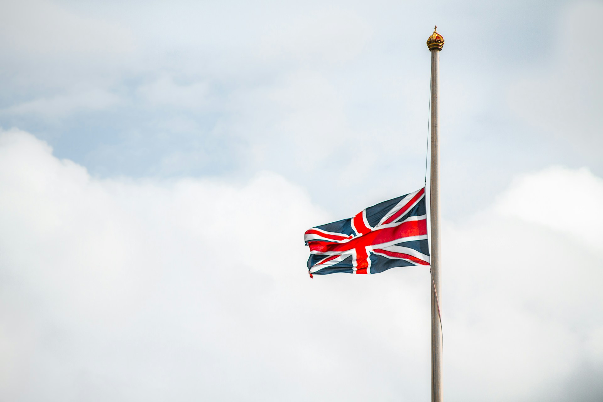 Advantages of Forming an LLP in the UK